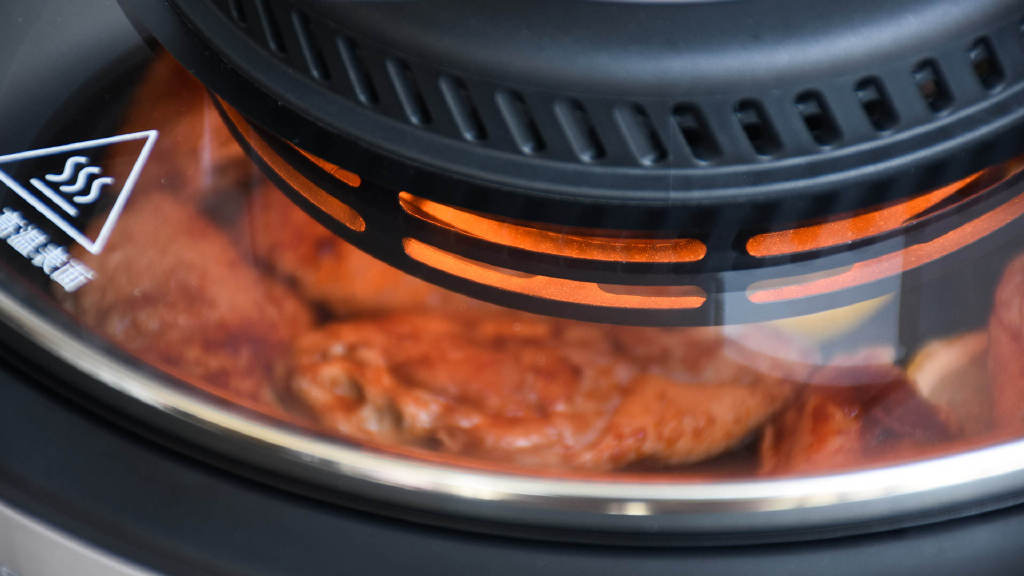 林则徐在广东建防御工事 买西洋炮 本来有点准备 可道光觉得他太激进 1840年11月直接把他撤职 换上了琦善