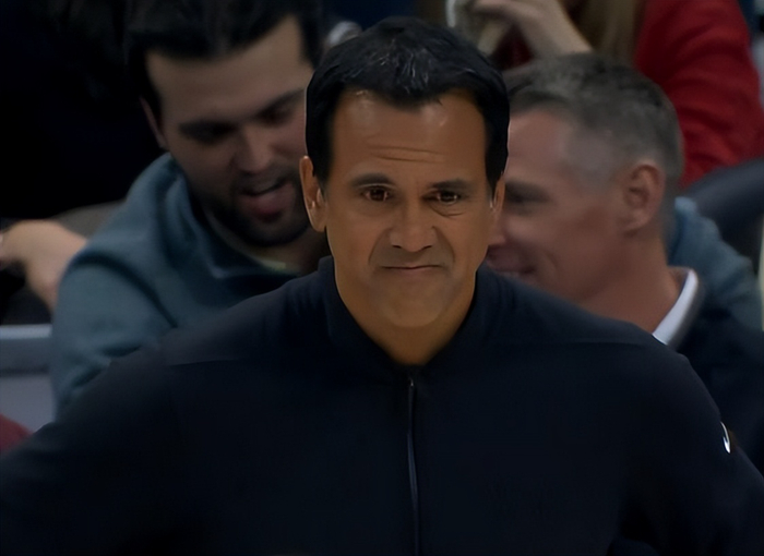 东部第十热火掀翻争冠骑士 阿德巴约低迷难掩全