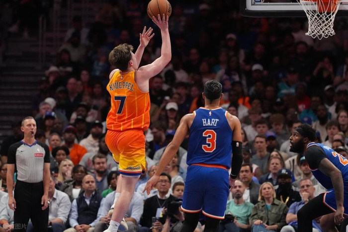 乔治决胜三分助76人险胜黄蜂终结五连胜