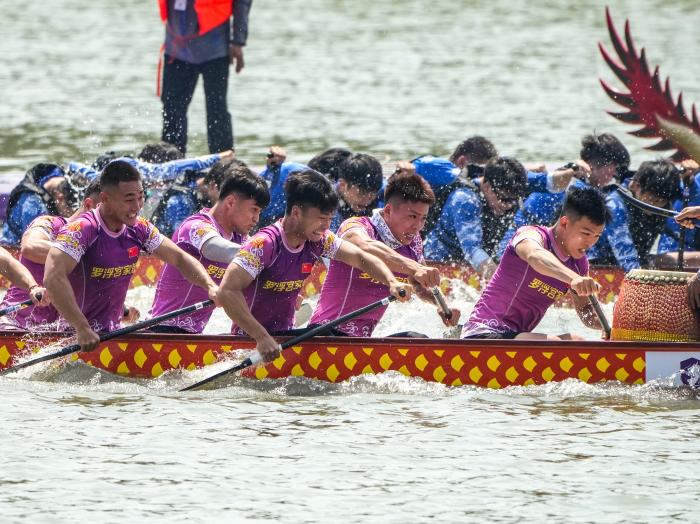 端午假期盐城开启的2024中华龙舟大赛首站：五组