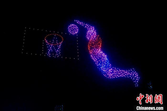 银川夜色下原州村BA开赛：以火热村BA 清凉游六盘