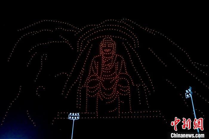 银川夜色下原州村BA开赛：以火热村BA 清凉游六盘